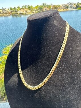 Classic Cuban Link Chain Necklace in Gold 6mm 24”